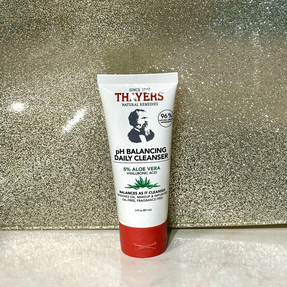 5 for $25 item 🌺 Mini Travel Size Thayers  pH Balancing Daily Cleanser